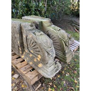 Pair Of Granite Ravens, Late 18th Century