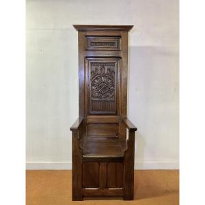 Walnut Cathedral Chair - Late 17th - Early 18th Century