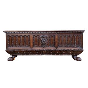 Italian Chest, Known As A Cassone, In Walnut, Late 16th Century