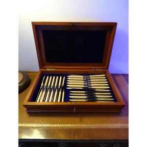 Box Of 37 Knives England 1870