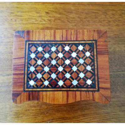 Small Box In Rosewood And Mother Of Pearl Late 19th