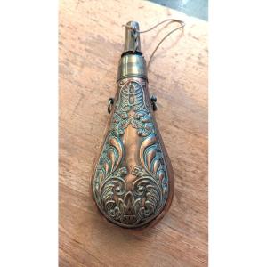 Powder Flask, 19th Century, In Embossed Copper, With Measuring Cap
