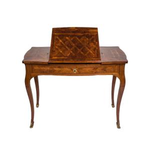Table Liseuse En Bois De Violette Estampillée Jean Susse Epoque Louis XV