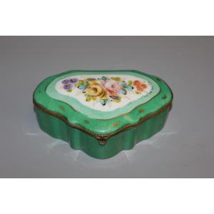 Porcelain Box With Flower Decoration 