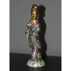 Cloisonné Depicting A Chinese Woman XX 