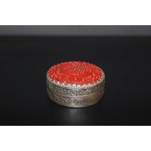 Small Box In Red Lacquer From Beijing And Silver-plated Metal, Circa 1900