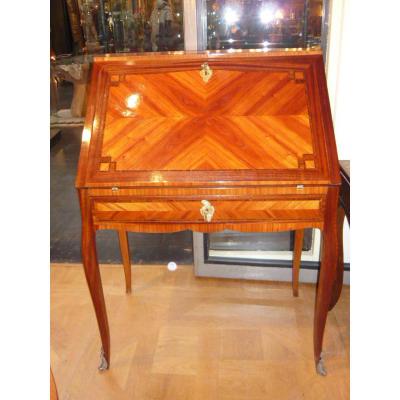 Office Hump Louis XV Style