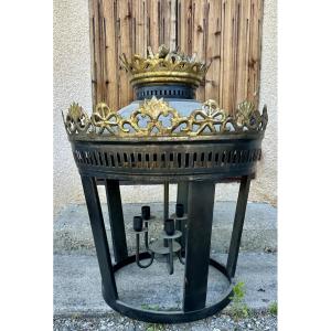 Spectacular Lantern