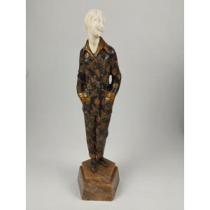 Art Deco Statuette Of An Elegant Woman By Dorval