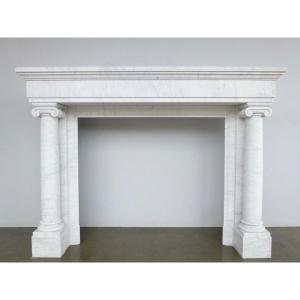 Important Neoclassical Style Fireplace With Detached Columns In White Carrara Marble