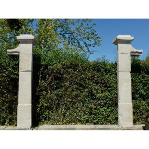 Pair Of Portal Pillars In Hard Stone 19th C.