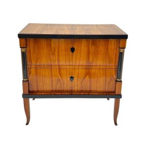 Biedermeier Commode, Cherry Veneer, Germany Circa 1820