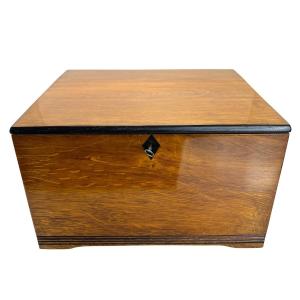 Art Nouveau Casket Box, Solid Oak, Ebonized, Austria, Circa 1900