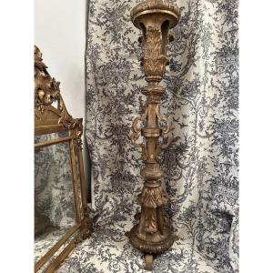 17th Century Gilded Wooden Torchère Stand 