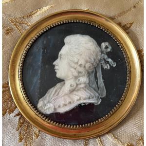 Paper Medallion En Grisaille Dans Le Goût De Piat Joseph Sauvage Circa 1785