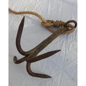 Mobby Dick's Grappling Hook