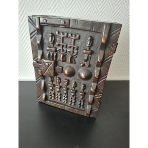 Dogon Treasure Chest And Cosmogony