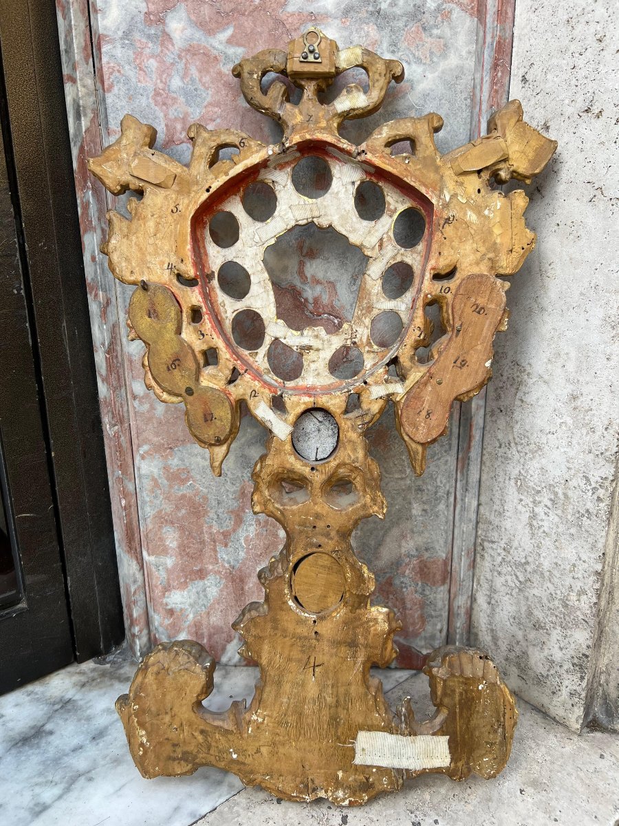 Reliquiario in legno dorato. Roma, XVIII secolo-photo-2