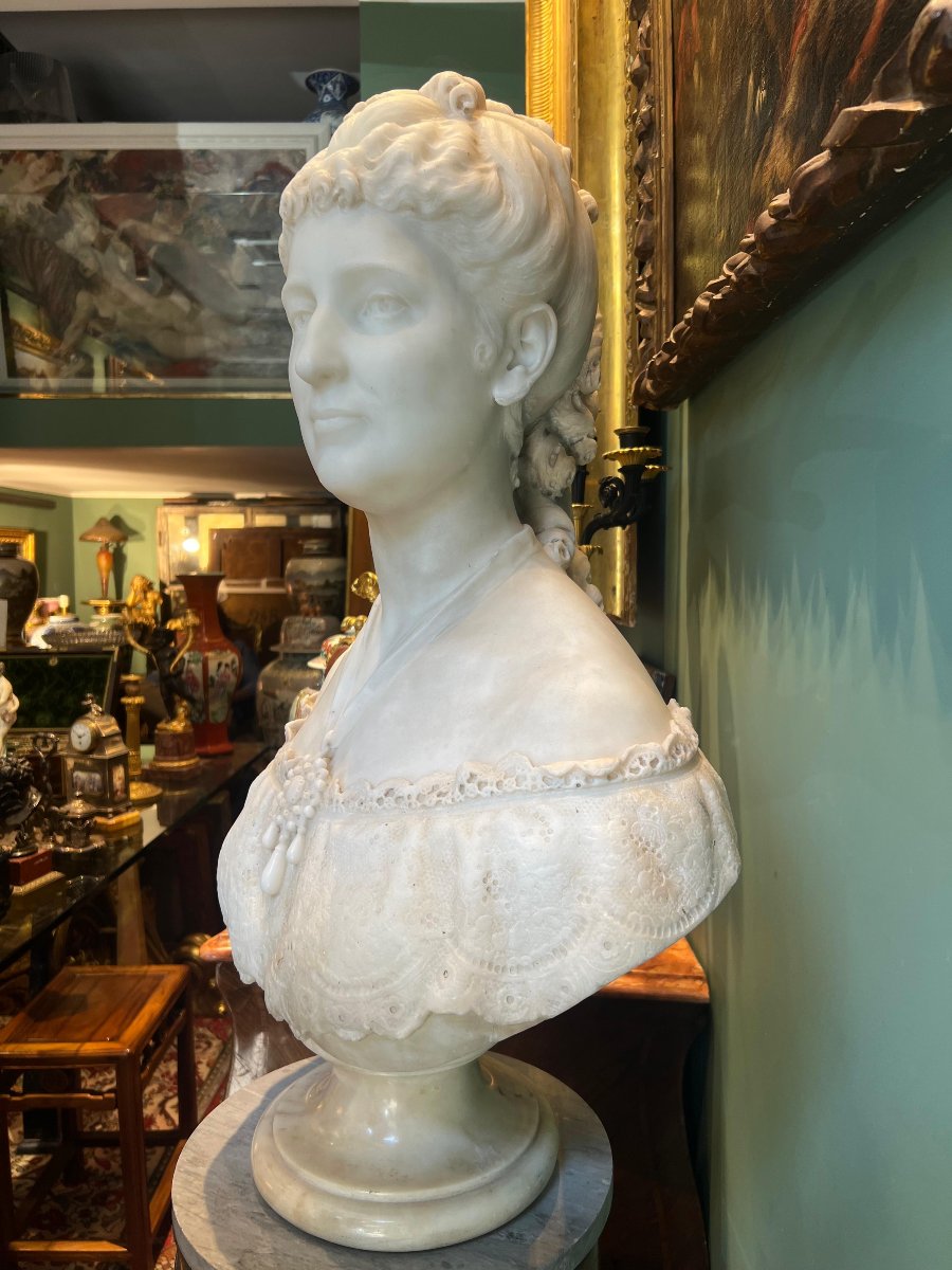 Busto in marmo "Margherita di Savoia", 1870-photo-2