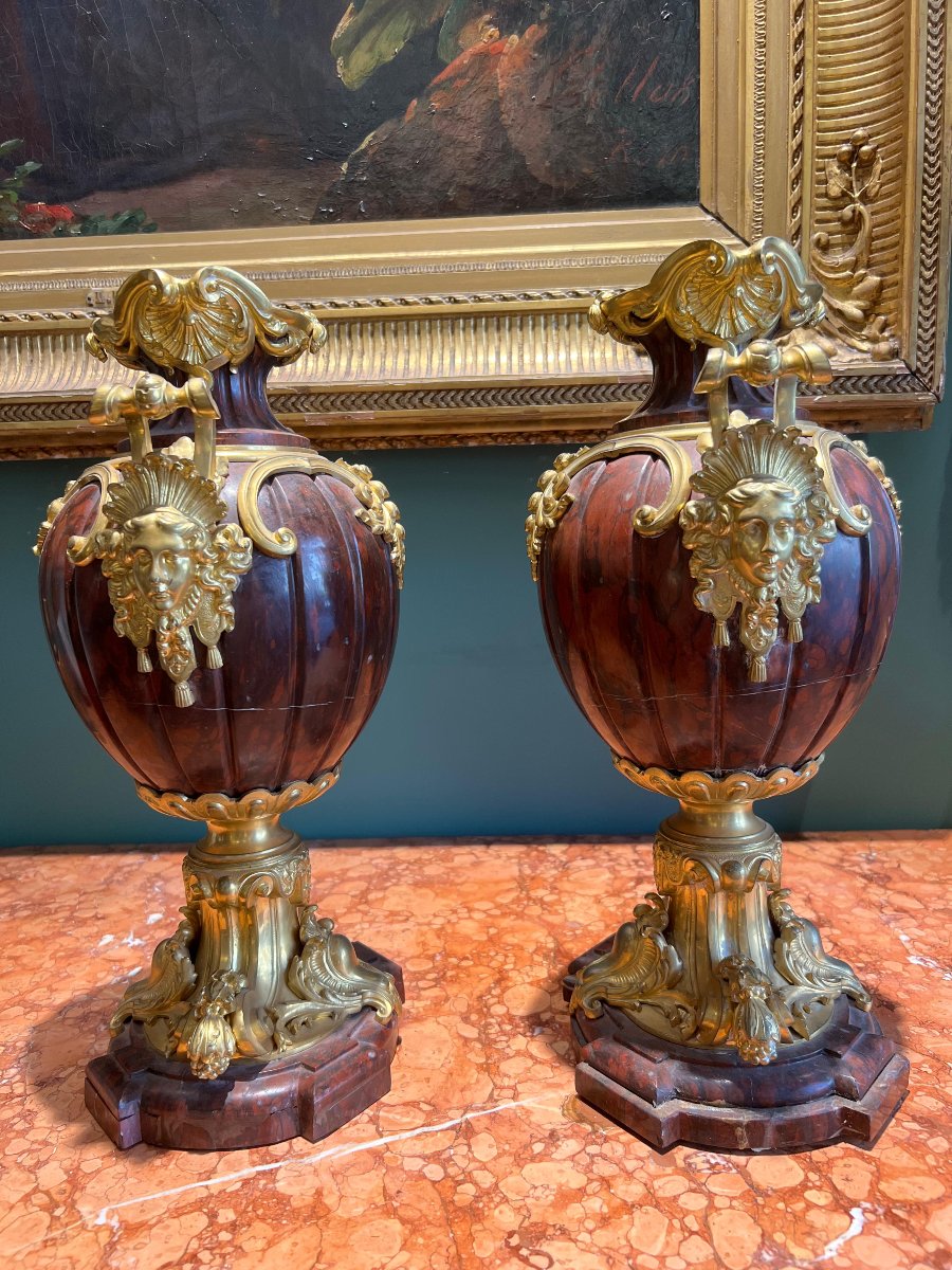 Coppia di vasi in bronzo dorato e marmo rosso. Francia, epoca Napoleone III-photo-4