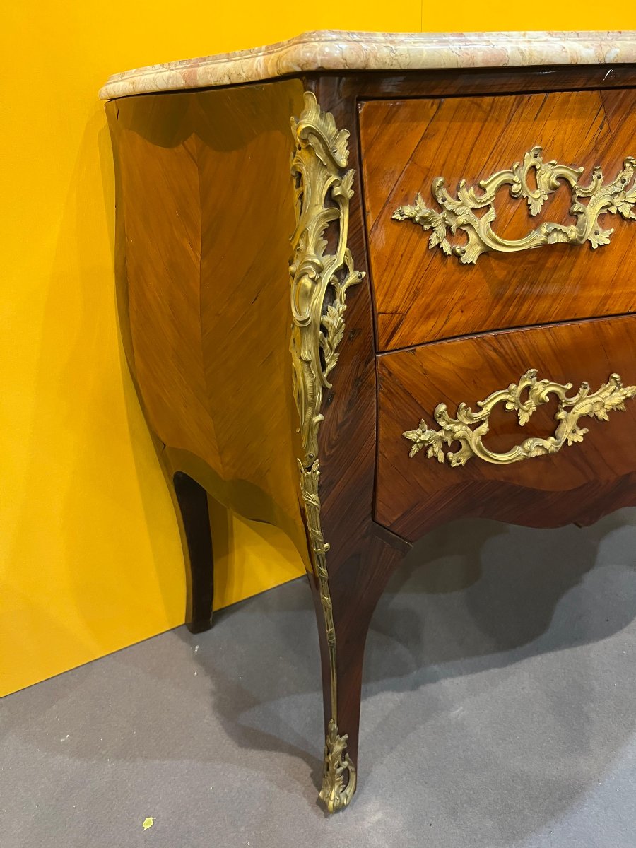 Commode in stile Luigi XV. Parigi, 1770.-photo-2