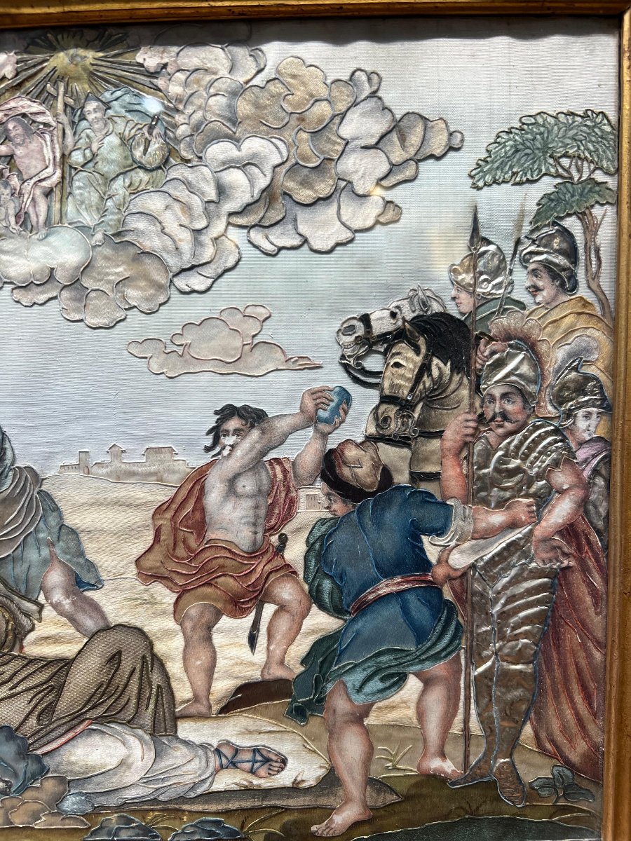 Ricamo sacro su seta con cornice coeva. Italia, XVIII secolo.-photo-4