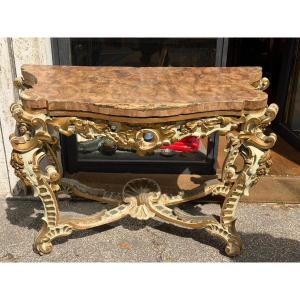 Consolle in legno laccato e piano in marmo. Italia, Luigi XV.