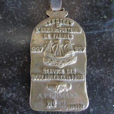 Plate Of Trade, Flour Holder