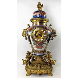 Important Gilt Bronze And Imari Porcelain Clock, 19th Century