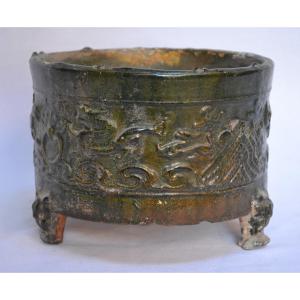 Pottery Urn With Green Glaze. Han Dynasty.