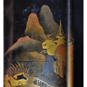 Inro Lacquer Roiro Decor Of A Lake Landscape, Gold And Silver Maki-e And Kirikane. Edo 18th Century.