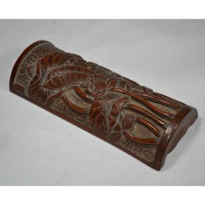 Bamboo Handle Rest. Decor Of Lotus.japon.edo.18-19 ° Century.