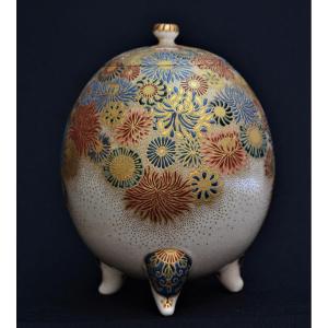 Satsuma Earthenware Censer , Kyoto, Japan, Circa 1900.