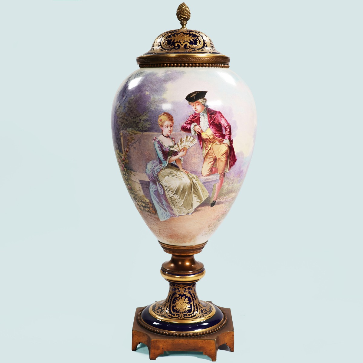 Coppia di vasi Francesi nello stile di Sèvres. Firmati Carelle. Fine XIX, inizi XX secolo-photo-2