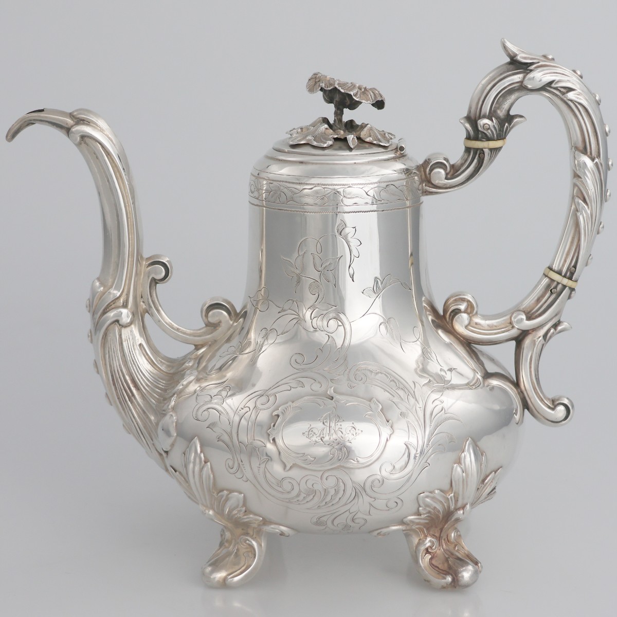 Teiera in argento Francia, Martial Fray, Parigi, metà XIX secolo