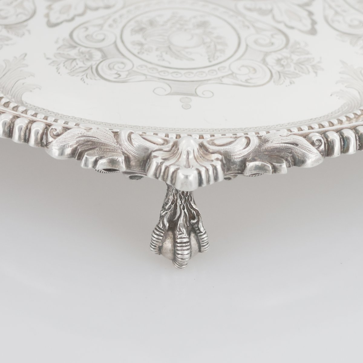 Salver in argento sterling Regina Vittoria, Martin, Hall & Co Ltd, Londra, 1888-photo-4