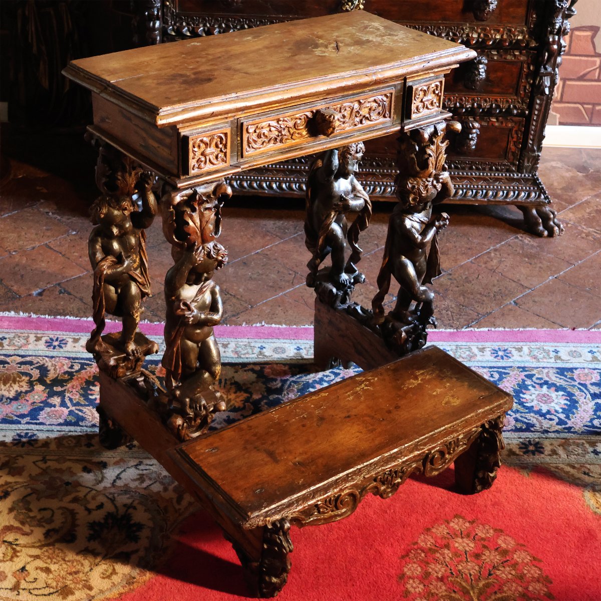 Inginocchiatoio in legno scolpito, intagliato e dorato, Venezia, XVII secolo-photo-2