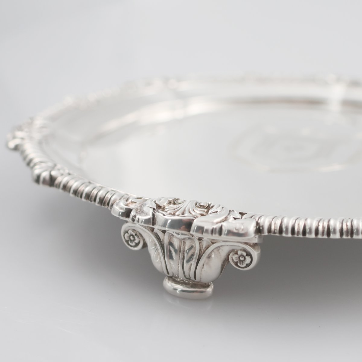 Salver in argento sterling Giorgio IV, Paul Storr, Londra, 1825-photo-3