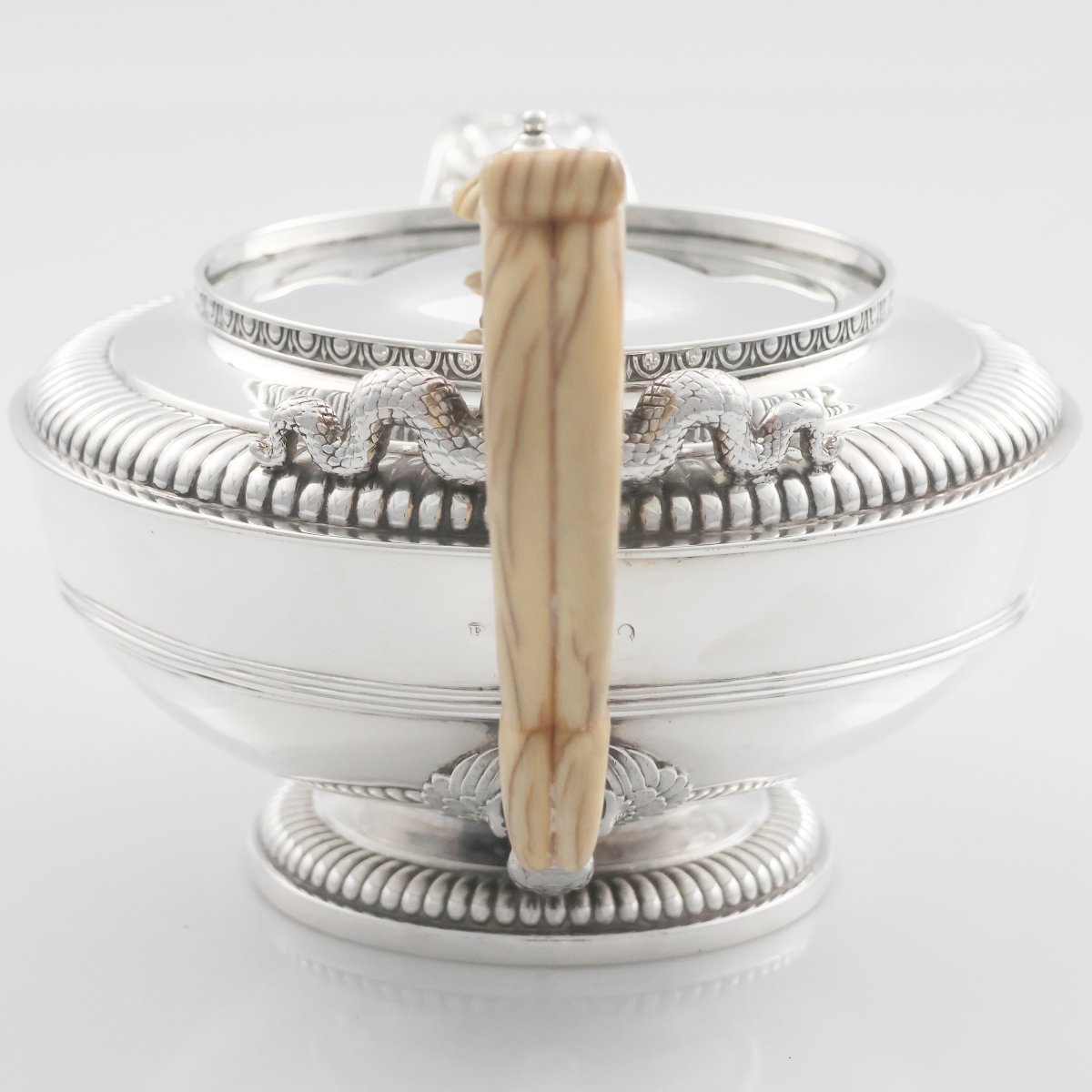 Teiera in argento sterling Giorgio III, Paul Storr, Londra, 1815-photo-4