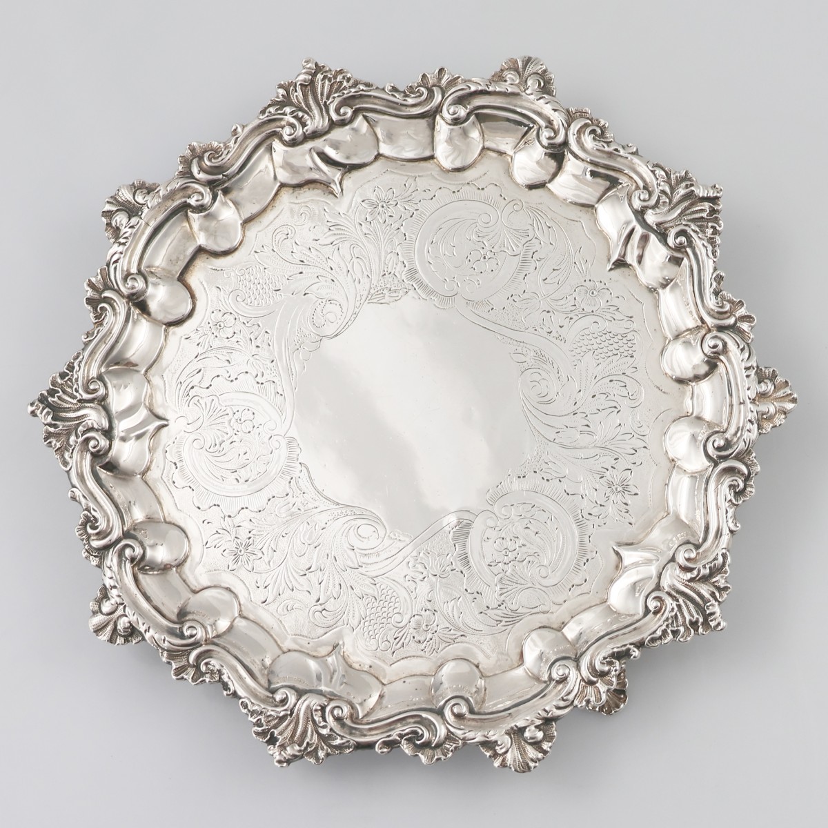 Salver in argento sterling Giorgio IV, Paul Storr, Londra, 1828