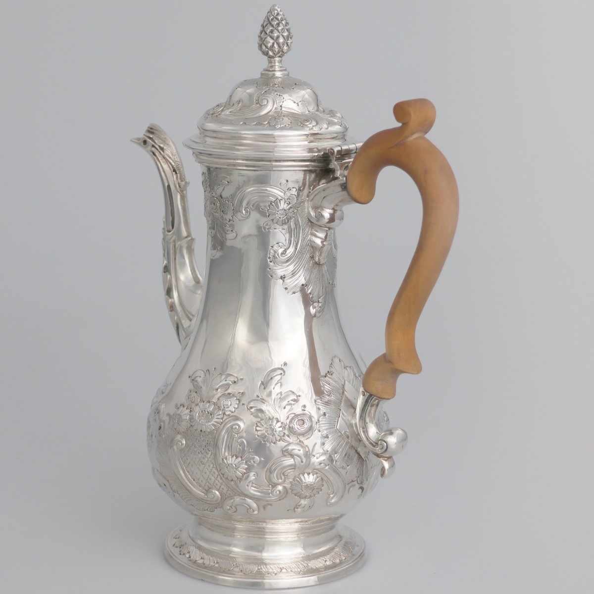 Caffettiera in argento sterling Giorgio III, William Cripps, Londra, 1762-photo-3