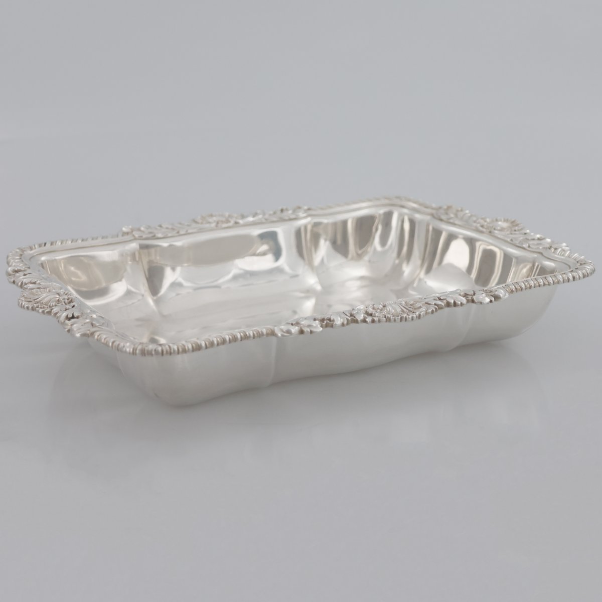 Legumiera in argento sterling Giorgio IV, coperchio e manico, Paul Storr, Londra, 1821-photo-4