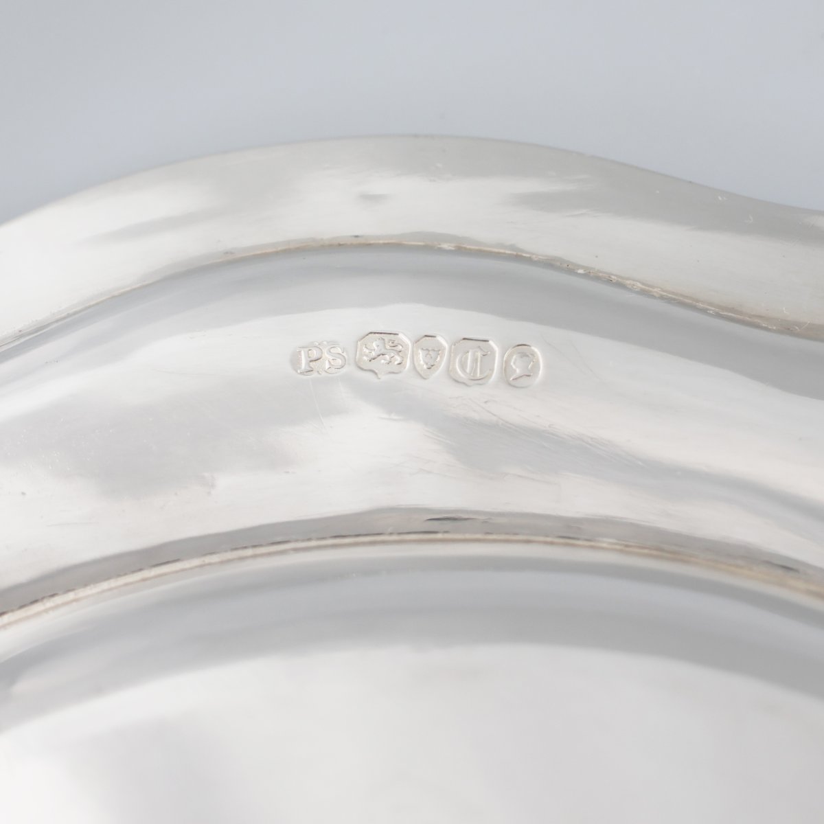 Coppia di piatti in argento sterling Regina Vittoria, Paul Storr, Londra, 1838-photo-4