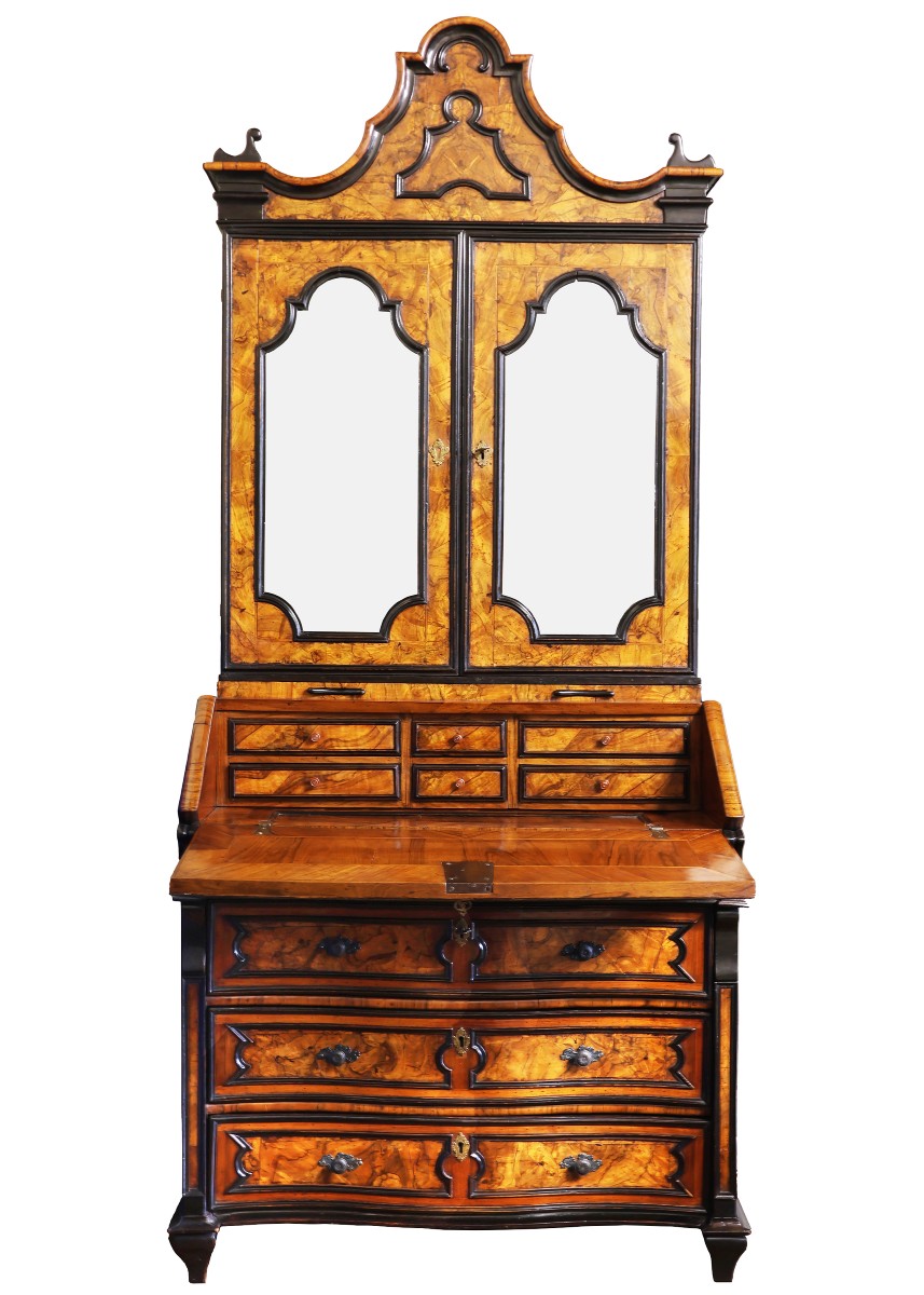 Trumeau lastronato in legno e radica di noce con cornici ebanizzate. Lombardia, XVIII secolo-photo-2