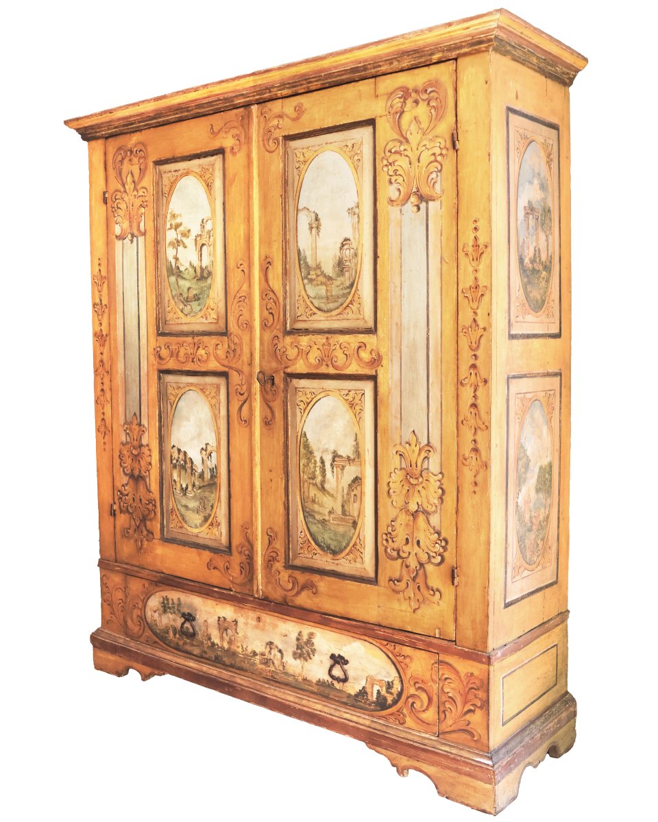 Armadio in legno dipinto a festoni e capricci architettonici, Marche, XVIII secolo-photo-2