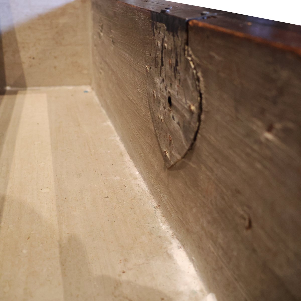 Canterano in legno di noce, colonne tortili, Stato Pontificio, seconda metà XVI secolo-photo-3