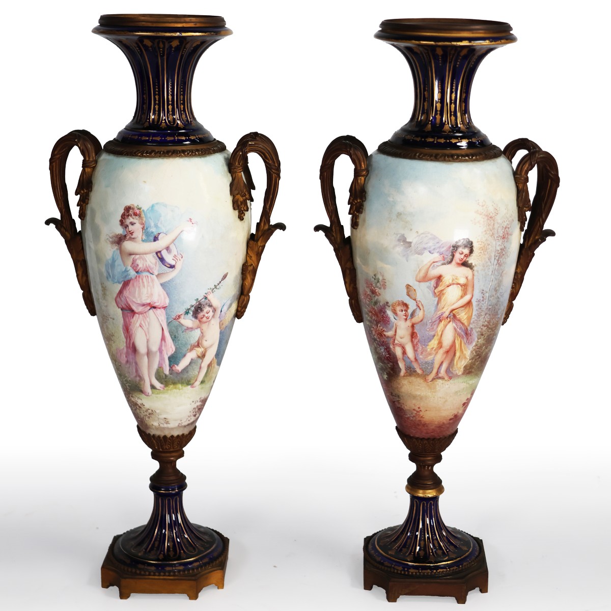 Coppia di vasi Francesi nello stile di Sèvres. Dipinti firmati Rochette. Fine XIX secolo