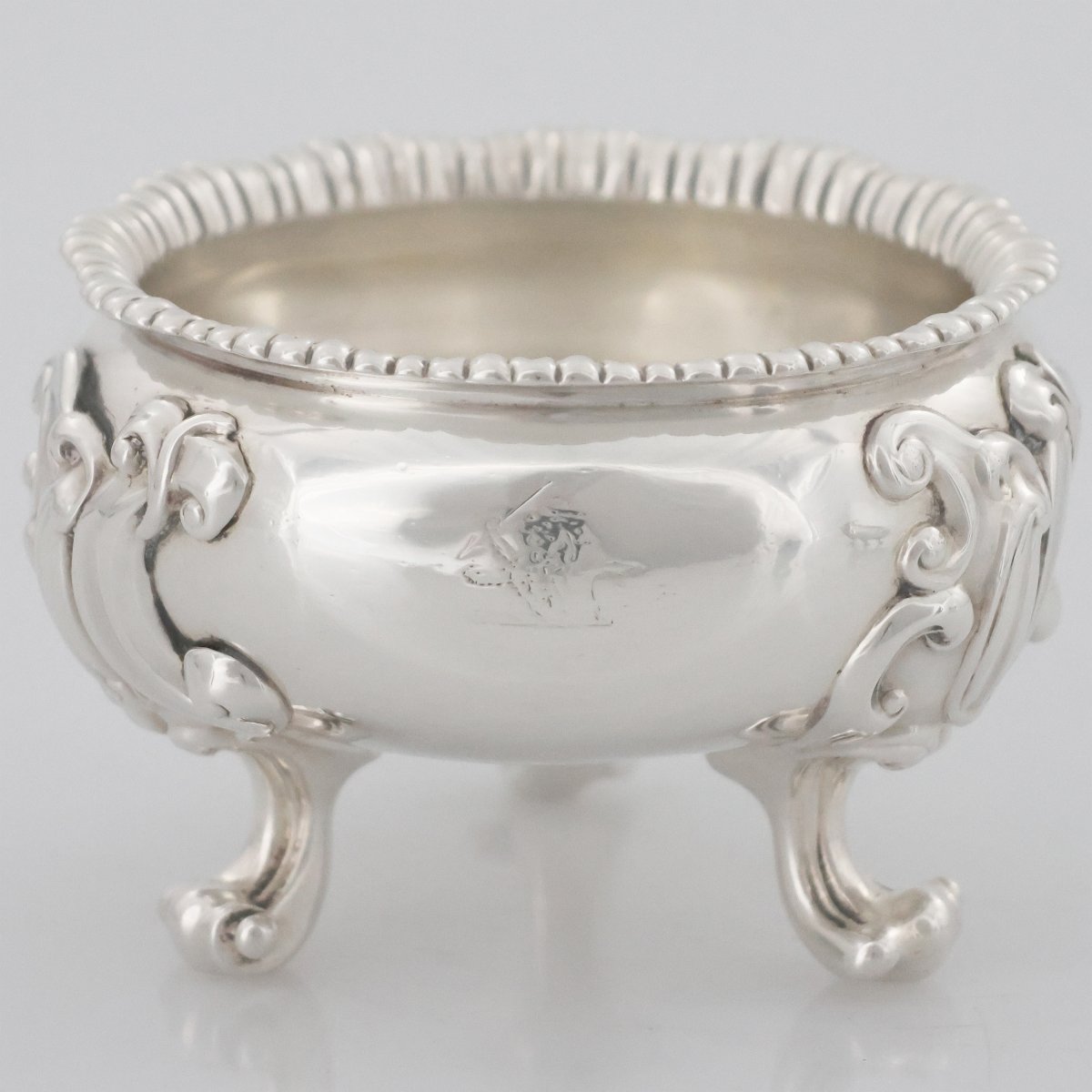 Coppia di saliere in argento sterling Giorgio IV, Paul Storr, Londra, 1820-photo-2