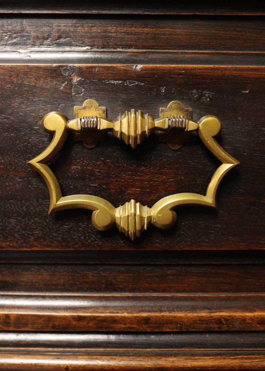 Canterano in legno di noce con lesene dorate e putti moreschi, Ducato di Mantova, XVII secolo-photo-4