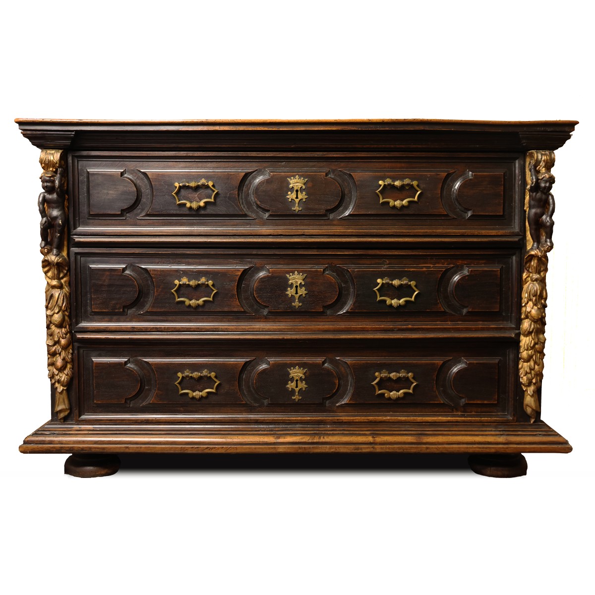 Canterano in legno di noce con lesene dorate e putti moreschi, Ducato di Mantova, XVII secolo